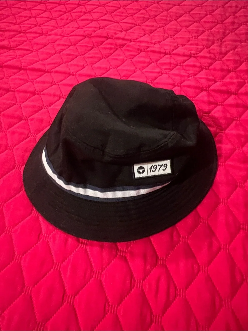 TaylorMade Unisex Black Bucket Hat with White Stripe